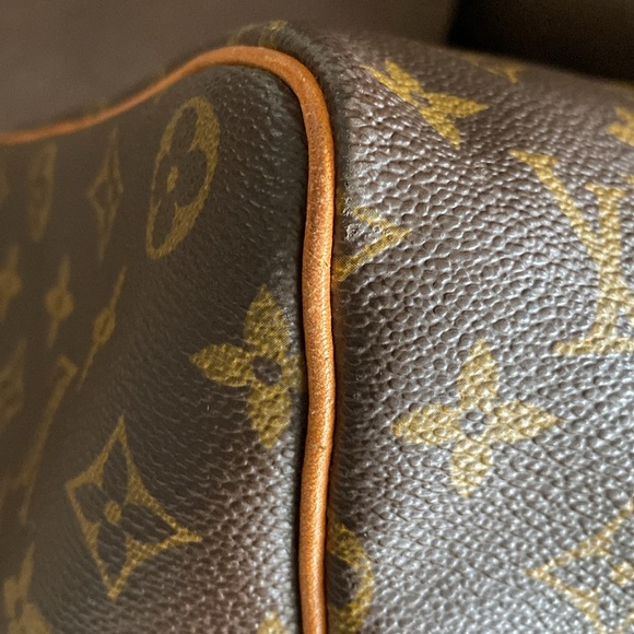 💯 Authentic LV Keepall 45 - Picture 12 of 16
